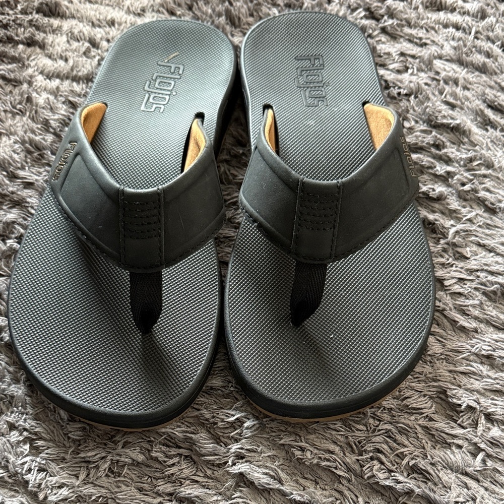 Flojos sandal, like new, size 8 men